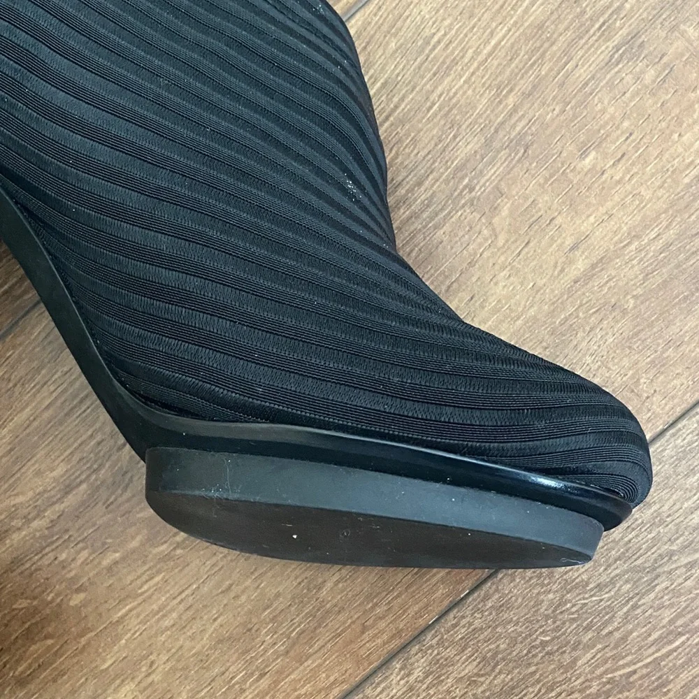 United Nude Black Women's Heels - Picture 6 of 6
